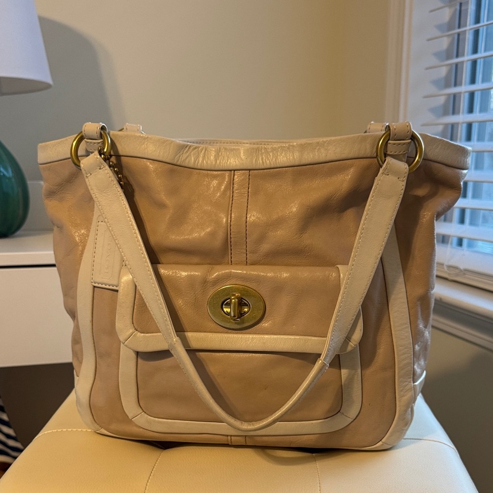 Coach Cricket Leather Shoulder Bag